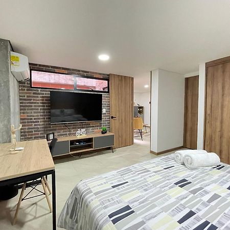 Housinn Co-Living Fatima En Μεντεγίν Εξωτερικό φωτογραφία