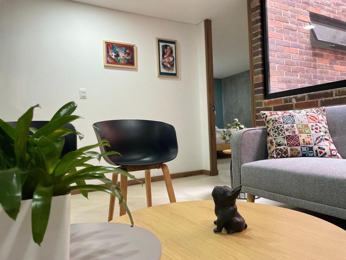 Housinn Co-Living Fatima En Μεντεγίν Εξωτερικό φωτογραφία