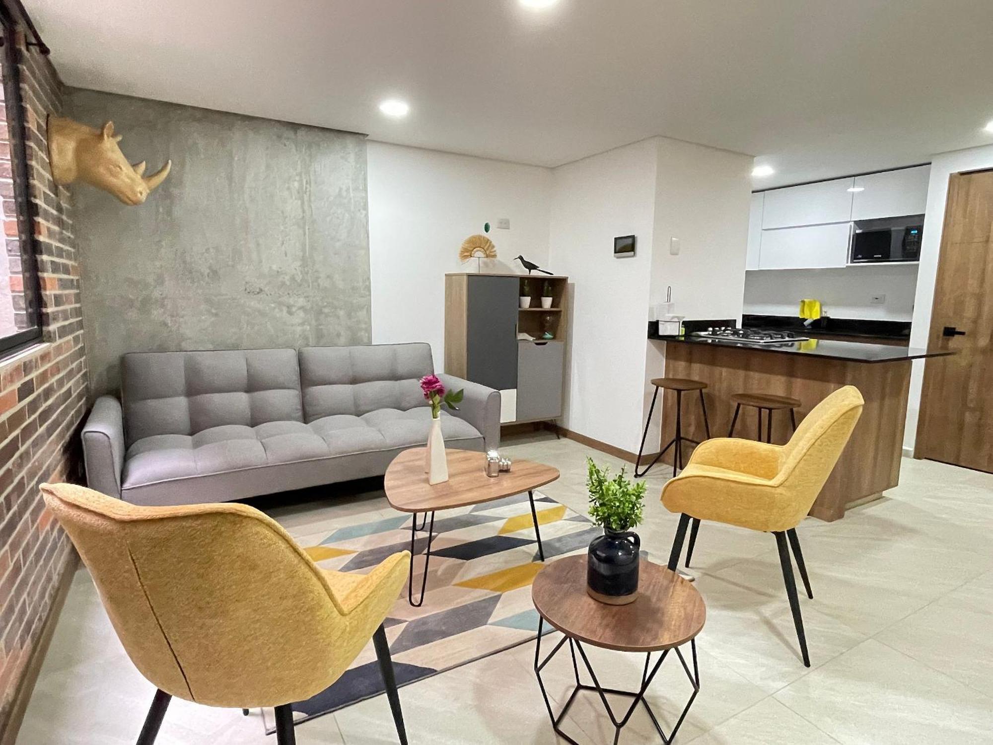 Housinn Co-Living Fatima En Μεντεγίν Εξωτερικό φωτογραφία